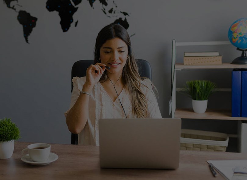 customer support agent